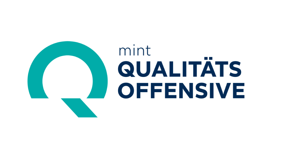 Logo MINT-Qualitätsoffensive. Ein mintfarbenes großes Q neben dem Schriftzug MINT-Qualitätsoffensive